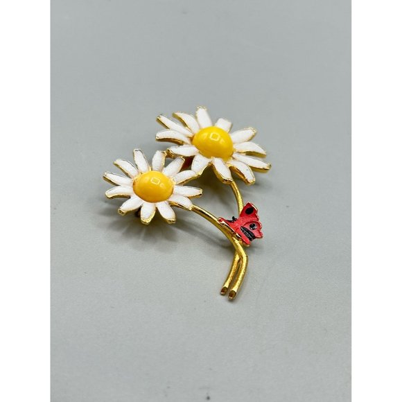 Vintage Daisy Pin Brooch 70s Enamel Flowers with Lady Bug Gold Tone White Enamel - Picture 3 of 13